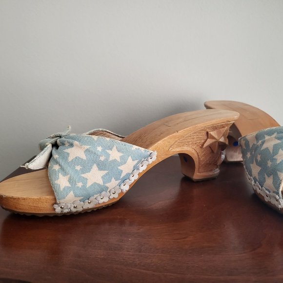 Betsey Johnson Blue Star wood Platform Sandals - Picture 3 of 7